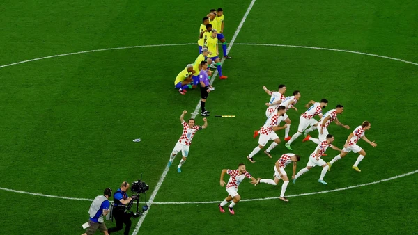 [Ảnh] Ngày đầu tứ kết World Cup: Brazil đắng cay về nước, Argentina lọt khe cửa hẹp