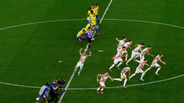 [Ảnh] Ngày đầu tứ kết World Cup: Brazil đắng cay về nước, Argentina lọt khe cửa hẹp