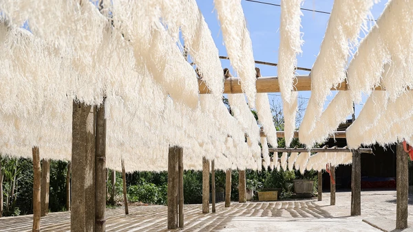 Miến Loan Hảo: Thức quà nhỏ nơi rẻo đất miền trung