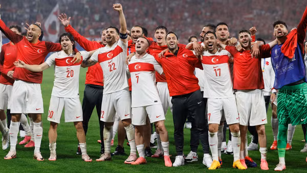 Thổ Nhĩ Kỳ là đội bóng cuối cùng giành vé vào vòng tứ kết. (Ảnh: UEFA)