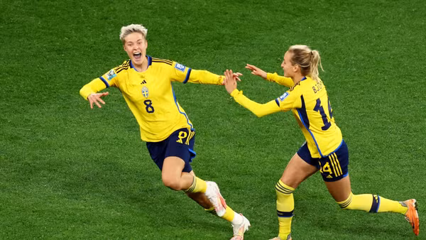 Đội tuyển nữ Thụy Điển khiến Mỹ trở thành cựu vô địch World Cup nữ. (Ảnh: Reuters)