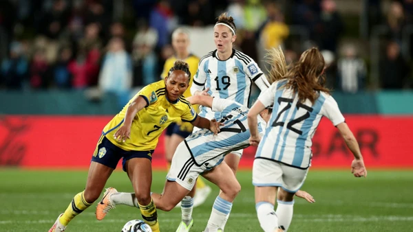 Đội tuyển nữ Argentina không thể gây bất ngờ trước Thụy Điển. (Ảnh: Getty)