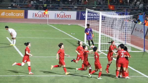 [Ảnh] Bóng đá nữ Việt Nam đi vào lịch sử SEA Games với 4 lần vô địch liên tiếp