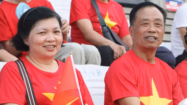 [Ảnh] U22 Việt Nam được khán giả yêu thích trong trận tranh Huy chương Đồng