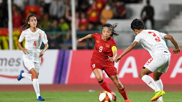 Huỳnh Như mở tỷ số cho tuyển nữ Việt Nam ở phút 12. (Ảnh: VOV)