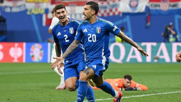 Italia gỡ hòa 1-1 ở phút 90+8. (Ảnh: Reuters)