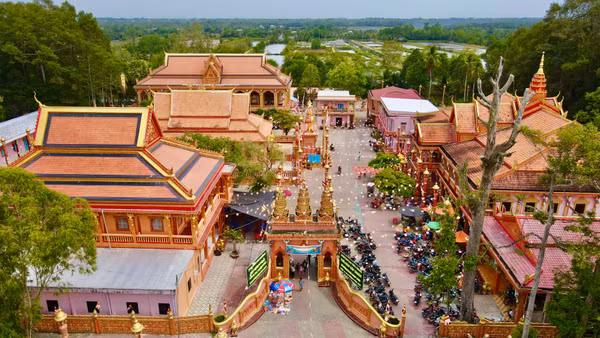 Toàn cảnh chùa Bân Rây Thmây.