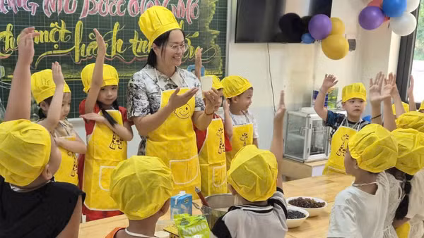 Từ tháng 9 năm 2025, học sinh các cấp học trên toàn quốc được miễn học phí.