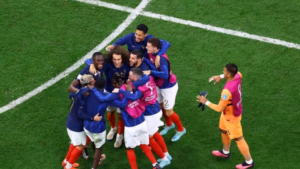Nước Pháp không ngủ khi “đặt chân” vào chung kết World Cup 2022