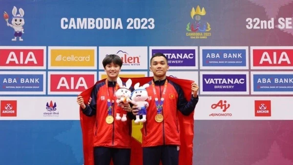 Chúng em hiểu nhau như anh em