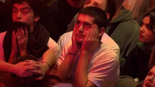 Cổ động viên Pháp nuối tiếc khi “đánh rơi” cúp vàng World Cup