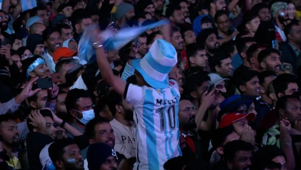 Người hâm mộ Argentina ăn mừng chức vô địch World Cup
