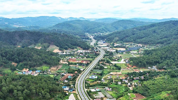 Cao tốc Bảo Lộc-Liên Khương sẽ được kết nối với cao tốc Liên Khương-đèo Prenn thuộc địa bàn tỉnh Lâm Đồng.