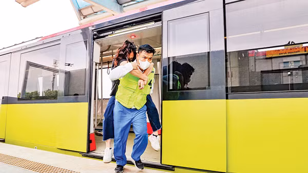 Diễn tập sơ tán hành khách tại tuyến đường sắt đô thị Nhổn-ga Hà Nội