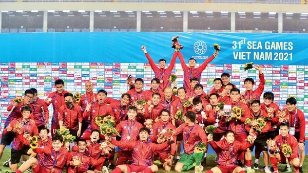 Đội tuyển U23 Việt Nam giành Huy chương vàng SEA Games 31. Ảnh: TRẦN HẢI