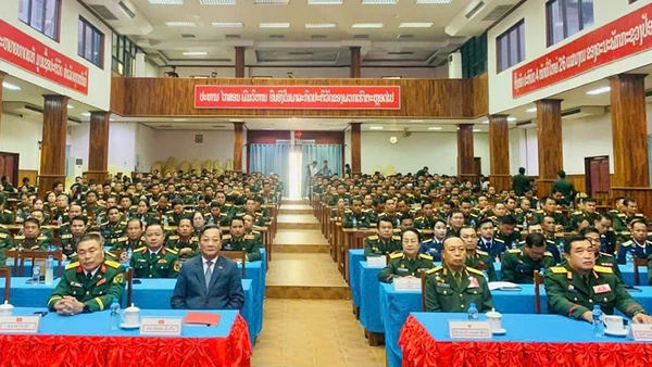 Các đại biểu tham dự buổi lễ. (Ảnh: HẢI TIẾN)