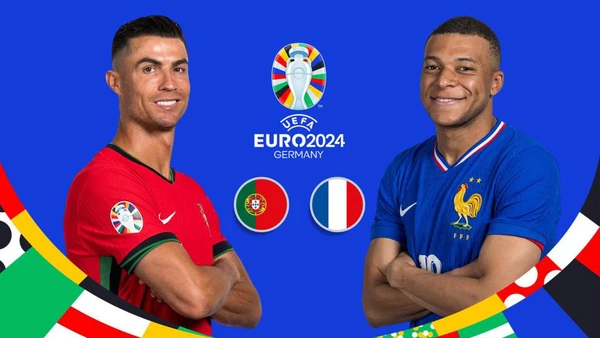 Hai cầu thủ Ronaldo và Mbappe.