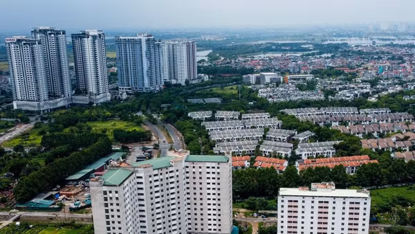 Mức thuế suất 2% theo giá chuyển nhượng hiện nay được cho là một trong những nguyên nhân dẫn đến việc gia tăng sở hữu bất động sản.