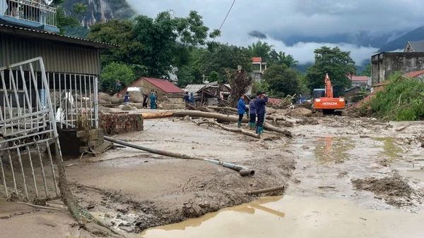 Khung cảnh tan hoang sau lũ quét tại xã Đồng Phúc, huyện Ba Bể. (Ảnh: TUẤN SƠN)