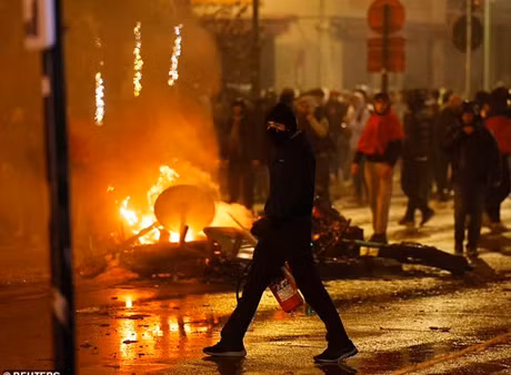 Bạo loạn đã xảy ra sau khi đội tuyển Bỉ thất bại 0-2 trước Maroc ở World Cup 2022. (Nguồn: Reuters)