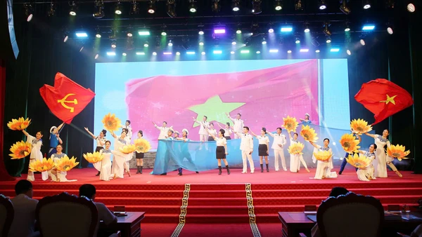 Chương trình nghệ thuật chào mừng hội thảo.