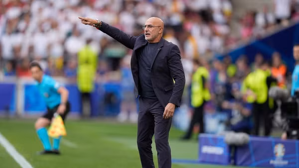 Luis de la Fuente đang thăng hoa cùng Đội tuyển Tây Ban Nha. (Ảnh: Getty)