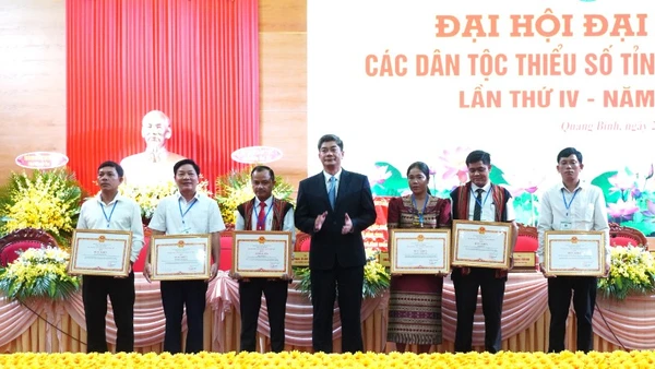 Nữ Chủ tịch Mặt trận người Bru-Vân Kiều Hồ Thị Nhanh: Năng động để dân nhờ