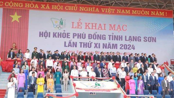 Các đại biểu tham dự Lễ khai mạc Hội khỏe Phù Đổng của tỉnh Lạng Sơn Lần thứ XI năm 2024.