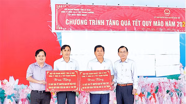 Kết nối, lắng nghe doanh nghiệp