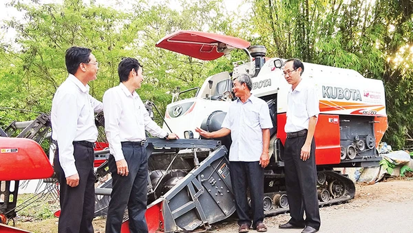 Agribank luôn đồng hành với khách hàng trong quá trình cơ giới hóa ngành nông nghiệp.