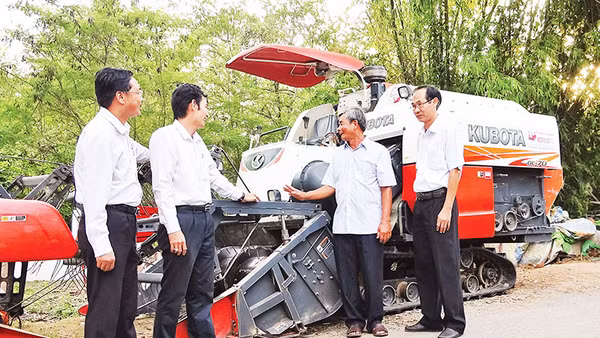 Agribank luôn đồng hành với khách hàng trong quá trình cơ giới hóa ngành nông nghiệp.