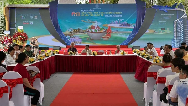 Tọa đàm về hành trình của phở Việt thu hút đông đảo chuyên gia và du khách.