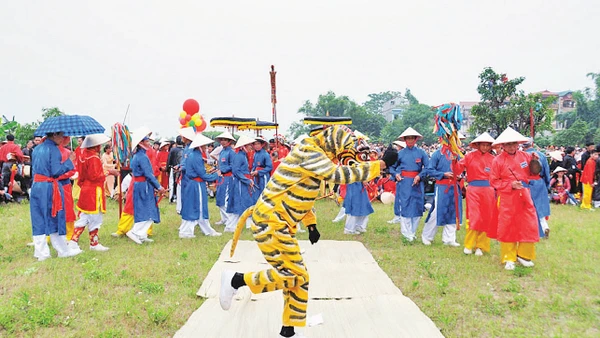 Hát múa Ải Lao được gìn giữ đến hôm nay nhờ có đóng góp của Nghệ nhân Nguyễn Văn Lũy. 