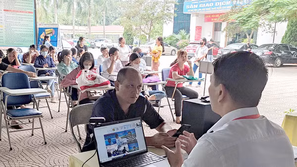 Sàn giao dịch việc làm tỉnh Phú Thọ đã kết nối đưa hàng trăm lao động là người dân tộc thiểu số đi làm việc tại nước ngoài.