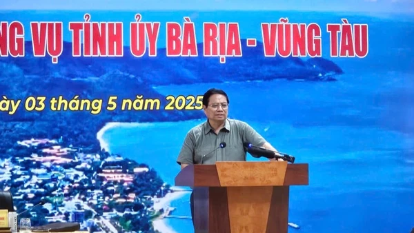 Thủ tướng Chính phủ Phạm Minh Chính phát biểu ý kiến tại cuộc làm việc với Ban Thường vụ Tỉnh ủy Bà Rịa-Vũng Tàu. (Ảnh: VŨ TÂN)