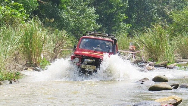 Giải đua xe ô-tô địa hình Việt Nam 4x4 challenge được tổ chức tại Quảng Bình năm 2017. (Ảnh minh họa)