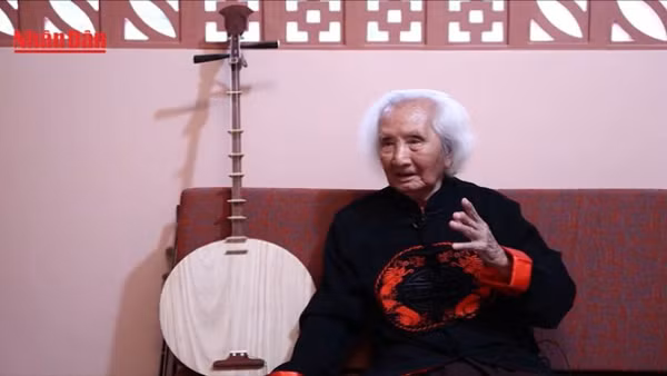 Nhạc sư Nguyễn Vĩnh Bảo