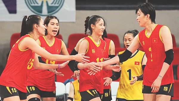 Chiều cao trung bình của Đội tuyển bóng chuyền nữ Việt Nam là 1m80. Ảnh: AVC