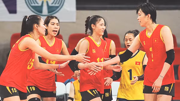 Chiều cao trung bình của Đội tuyển bóng chuyền nữ Việt Nam là 1m80. Ảnh: AVC