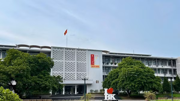Đại học Bách khoa Hà Nội. 