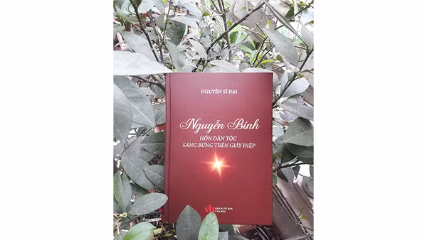 Một tác phẩm nhiều tâm huyết, lôi cuốn người đọc. Ảnh: Văn Học