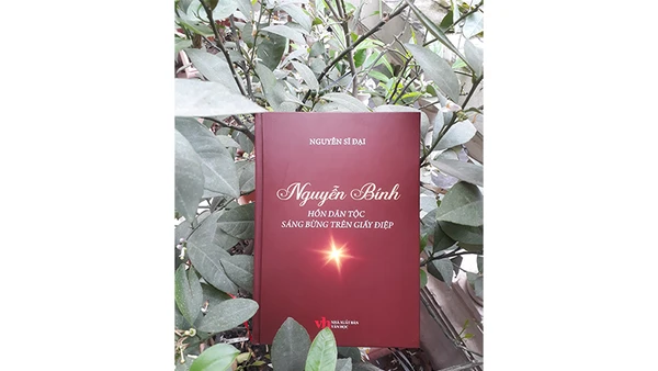 Một tác phẩm nhiều tâm huyết, lôi cuốn người đọc. Ảnh: Văn Học