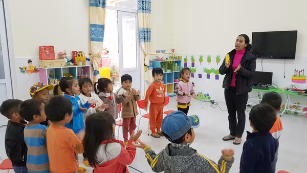 Lớp học mầm non ở buôn Ka Ming. (Ảnh: Uông Thái Biểu)