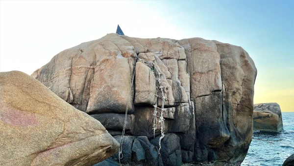 Nơi đầu tiên đón bình minh, trên cả dải đất hình chữ S. 