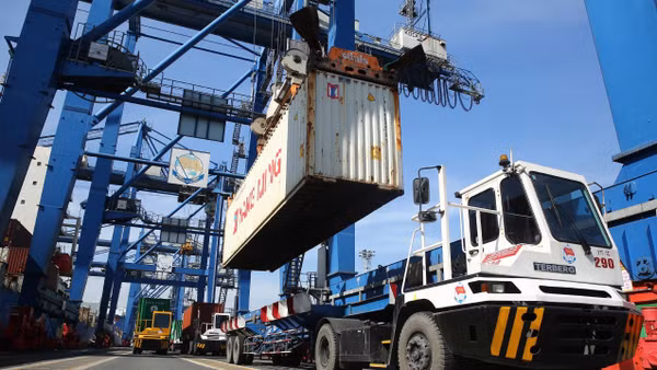 Ứng dụng AI trong logistics: Từ “xu hướng” đến yêu cầu chuyển đổi cấp thiết.