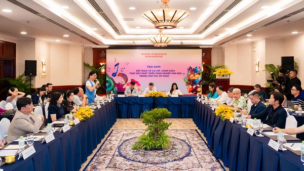 Tọa đàm "Đối thoại về các cơ chế, chính sách thúc đẩy phát triển công nghiệp văn hóa trong lĩnh vực âm nhạc". (Ảnh: BTC)