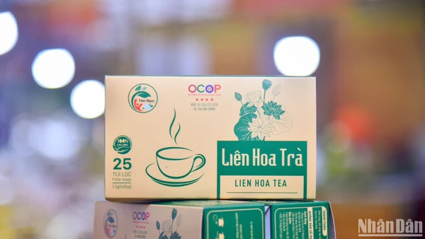 Trà Liên Hoa, Hà Nội, sản phẩm OCOP 4 sao. (Ảnh: NHẬT QUANG)