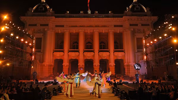 Những tiết mục nghệ thuật đầy sáng tạo để lại ấn tượng mạnh trong lòng công chúng. Ảnh GIANG NAM