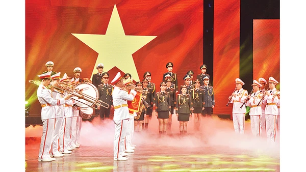 Chương trình nghệ thuật ca ngợi Tổ quốc. Ảnh | TRẦN HẢI