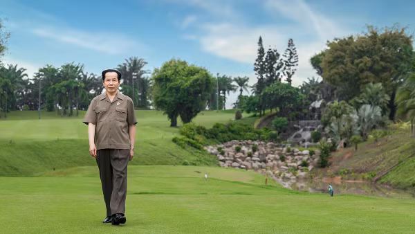 Anh hùng Lao động, doanh nhân Lê Văn Kiểm.